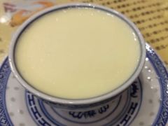 -广信牛奶甜品世家(台东店)