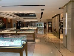 -北京七彩云南翡翠珠宝旗舰店(月坛店)