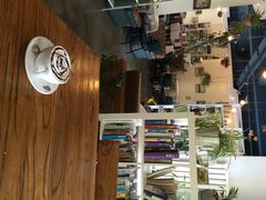 iphone_upload_pic-房角石咖啡与书(吉大南校店)