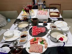 -红鼎豆捞·非遗鲍皇汤火锅(宝丰路店)