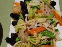 -桃子餐厅·天津菜(王顶堤总店)