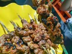-烤肉小伙烤肉店