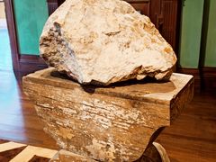 -Nathalie Djurberg与Hans Berg“牛皮纸包裹的月亮”-Prada荣宅当季展览