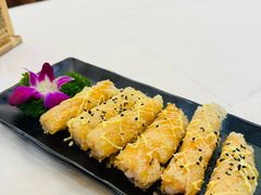 鲜虾沙律卷-万山楼海鲜酒家·二十三年老字号