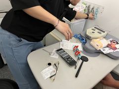 -美式眼镜·授权蔡司.依视路.尼康.豪雅.明月(人民广场店)
