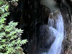 -龙水峡地缝景区
