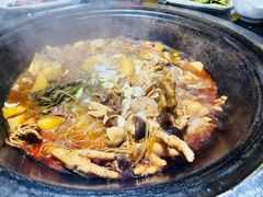 -桦春鹤岗小串·东北铁锅炖(左家庄店)