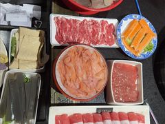 -宽板凳老灶火锅(台湾街店)