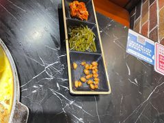 -鹤江桥·红油牛肉粉(SKP店)