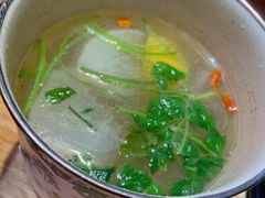 羊肉汤-新疆烧烤王(广灵店)