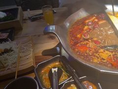 -湊湊火锅·茶憩(杭州湖滨银泰in77店)