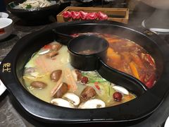 -佬土鹅肠火锅(解放路店)