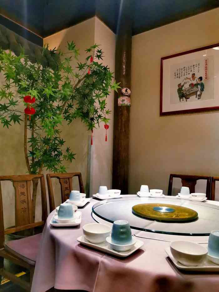 海荣锅贴馆(朱雀店)-"老店是临街小店 好久没去过了这家也是临.