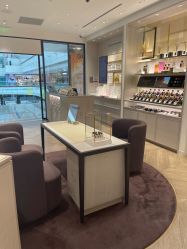 -法国娇兰精品店