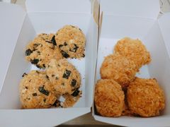 蟹黄酥松小贝-鲍师傅糕点(海岸城店)