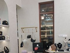 -六六奢品·vintage中古·回收二手奢侈品包包手表首饰(环球港店)