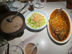 -小凤庭·地道湖北菜武昌鱼·藕汤(38年黄鹤楼店)