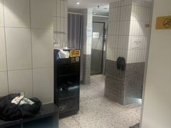 -超鹿运动(达信大厦店)
