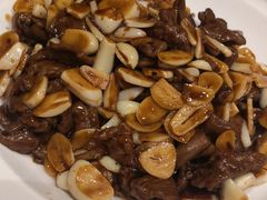 蒜爆羊肉-老牌坊鲁菜名店(宽厚里店)