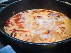 -三人行骨头王火锅(长寿店)