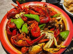 -沪小胖小龙虾(淮海中路旗舰店)