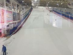 -乔波室内滑雪场