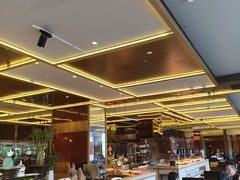 -大中华希尔顿酒店-念自助餐·嗨啤·小龙虾