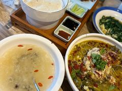 -香山湖家家宴(中山陵店)