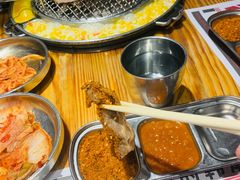 -青瓦炭韩潮烤肉(花园道店)