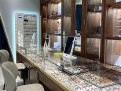 -三叶眼镜城(八佰伴店)