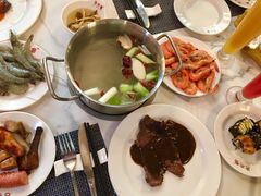 小火锅-吉布鲁牛排海鲜自助(成都大悦城店)