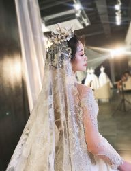 点击看大图 -艾米丽婚纱礼服