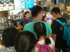 -麦当劳(虹梅路地铁站店)