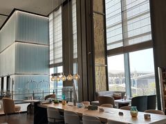 -深圳国际会展中心希尔顿酒店(前海华发冰雪世界店)