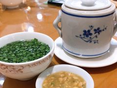 -正宗普宁豆干坊·洪记砂锅粥(红领巾路店)