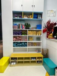 -鲸鱼堡亲子恒温泳池游泳俱乐部(彰泰天街店)
