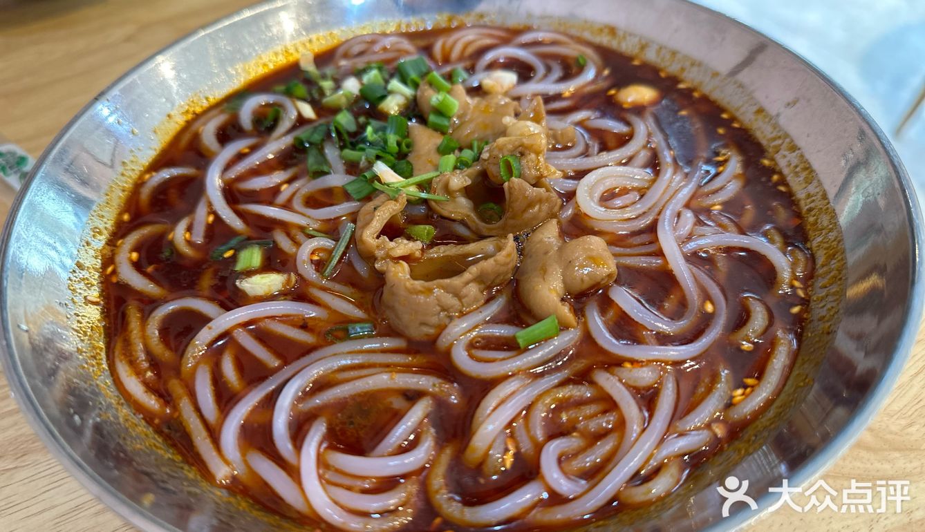 一家在北航里面，一家在大运村附近