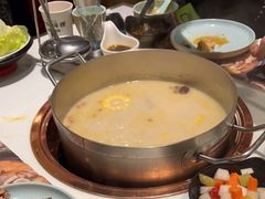 -洪氏嗨捞·猪肚鸡火锅(阳光天地店)