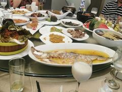 -南京悦客假日酒店