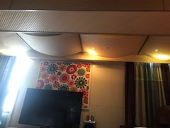 -喜鹊愉家酒店(郑州曼哈顿博览中心地铁站店)