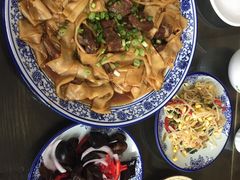 -壹阁胡羊焖饼(特色小吃街店)