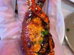 -肥肥虾庄·金牌油焖大虾(首义路店)