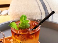 -red donkey coffee