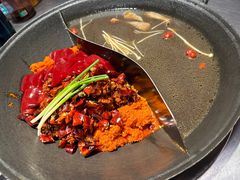 -鹿鸣山草本茶香火锅(园西路店)