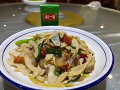 -新一家农家菜(华景新城店)