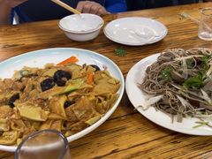 -溢心园香河肉饼总店
