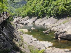 -燕子河大峡谷天坑仙境