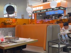 -黄记煌三汁焖锅(新佳丽江汉路店)