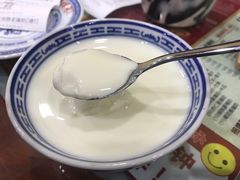 -赵记传承特色牛奶甜品(泉城广场店)