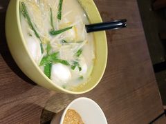 -谭仔云南米线(粉岭车站路店)